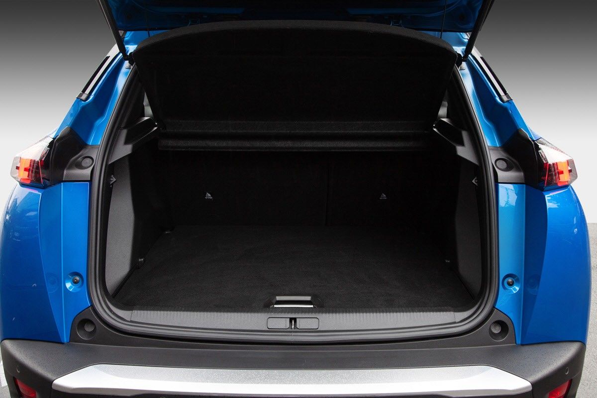 PEUGEOT 2008 II E-2008 136 CH GT - Image 13