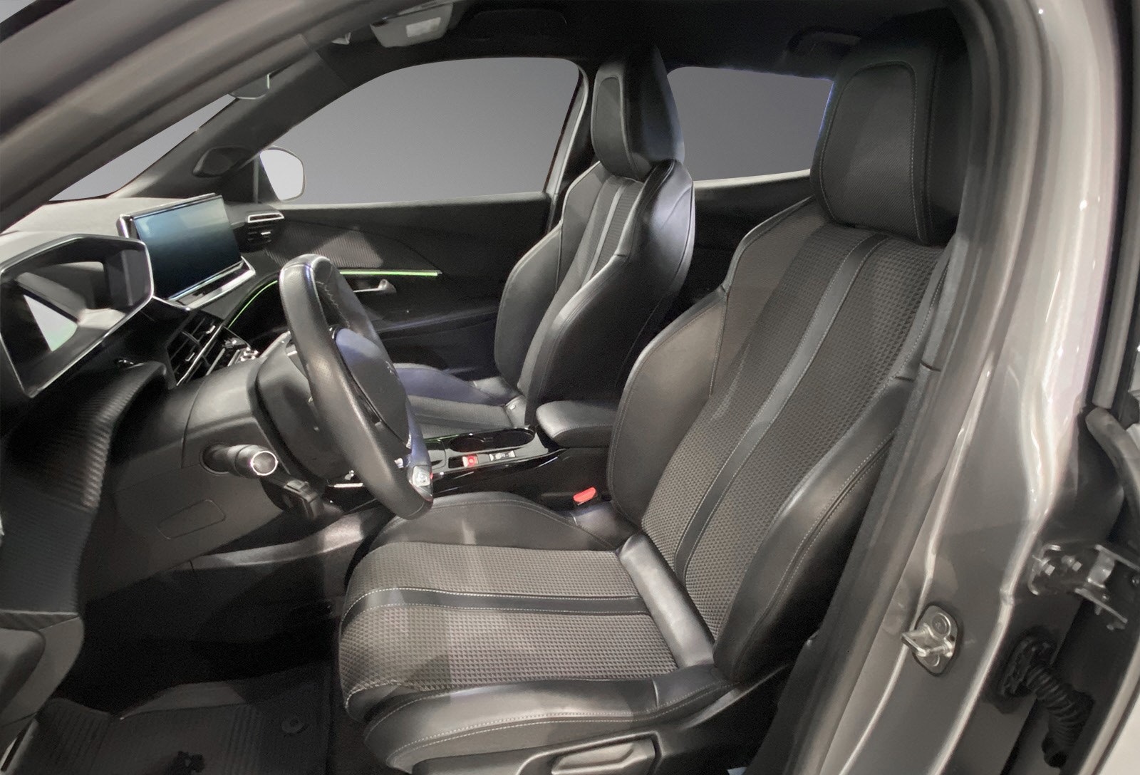 PEUGEOT 2008 II E-2008 136 CH GT - Image 10