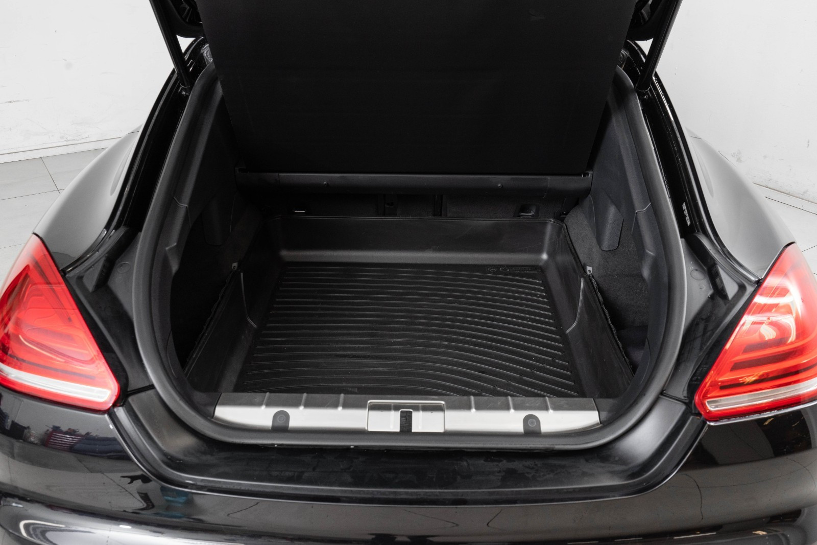 PORSCHE PANAMERA 4.8 V8 500 TURBO - Image 7