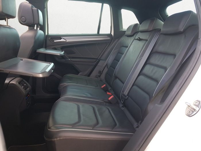 VOLKSWAGEN TIGUAN 2.0 TDI 190 4MOTION DSG7 R LINE - Image 10