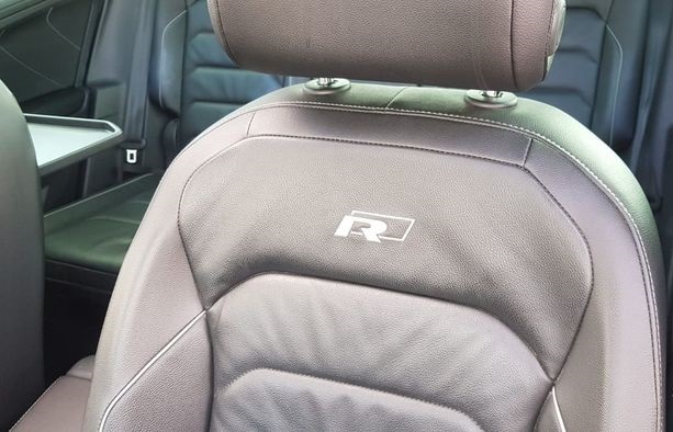 VOLKSWAGEN TIGUAN 2.0 TDI 190 4MOTION DSG7 R LINE - Image 14