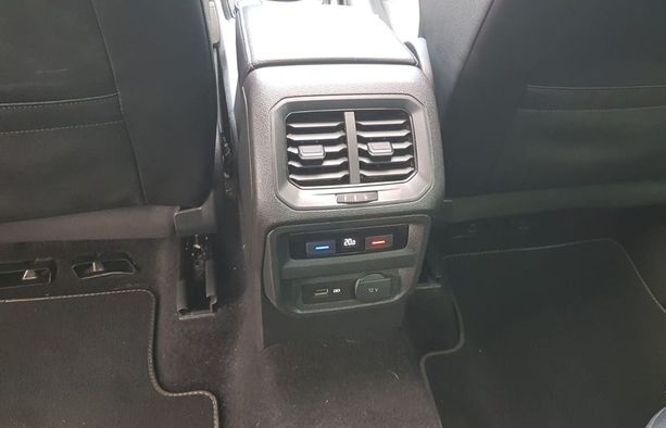 VOLKSWAGEN TIGUAN 2.0 TDI 190 4MOTION DSG7 R LINE - Image 17