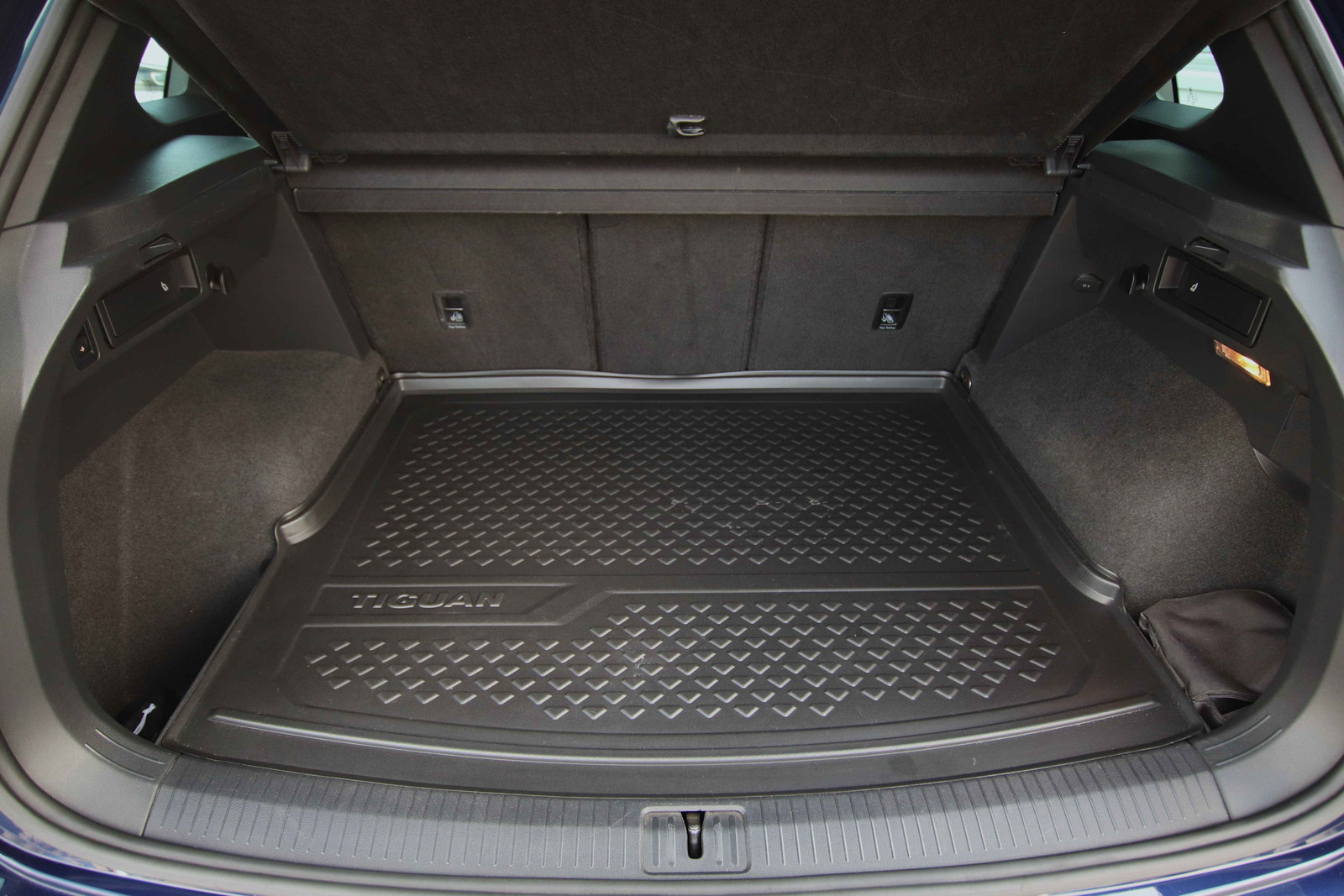 VOLKSWAGEN TIGUAN 2.0 TDI 190 4MOTION DSG7 R LINE - Image 16