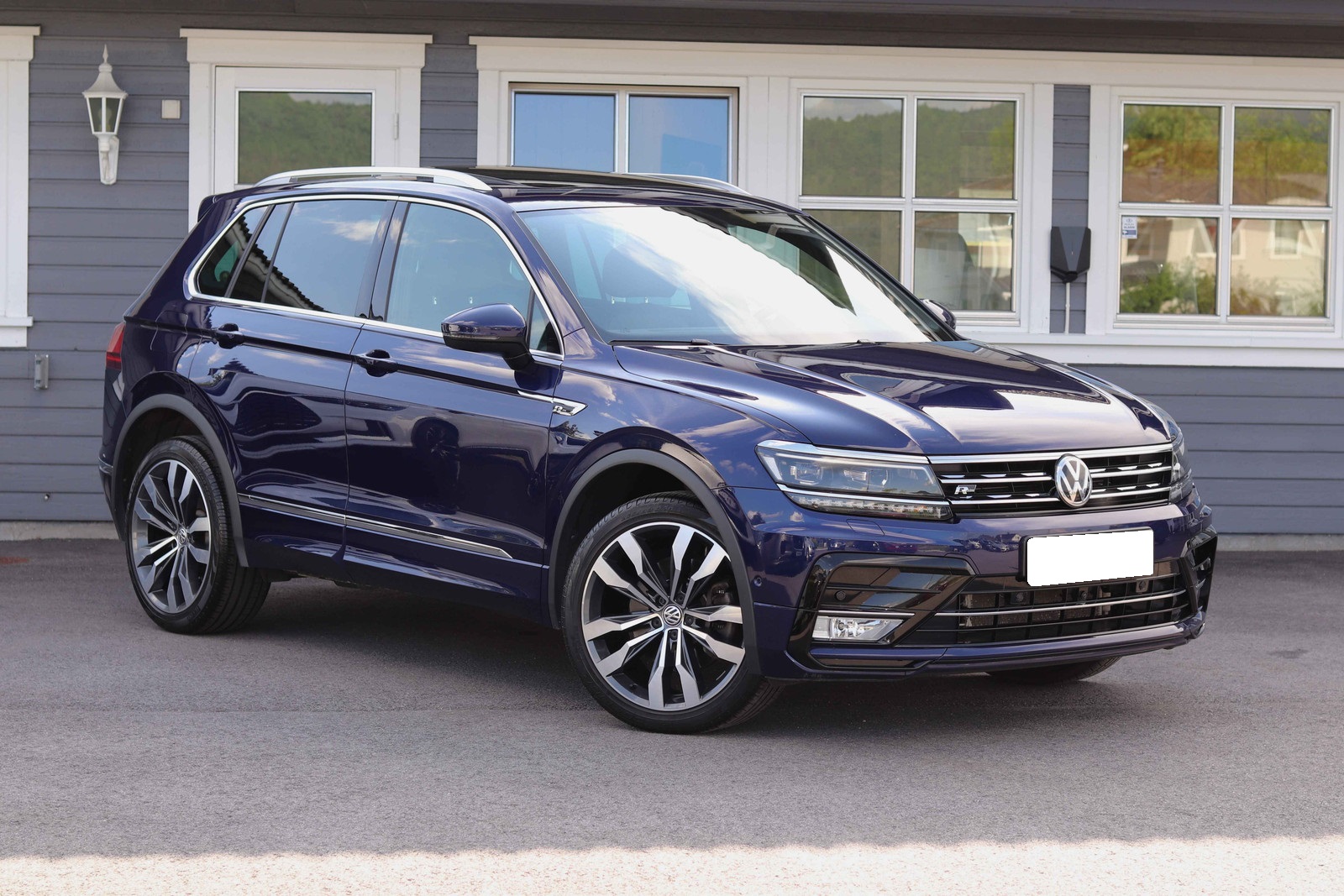 VOLKSWAGEN TIGUAN 2.0 TDI 190 4MOTION DSG7 R LINE - Image 4