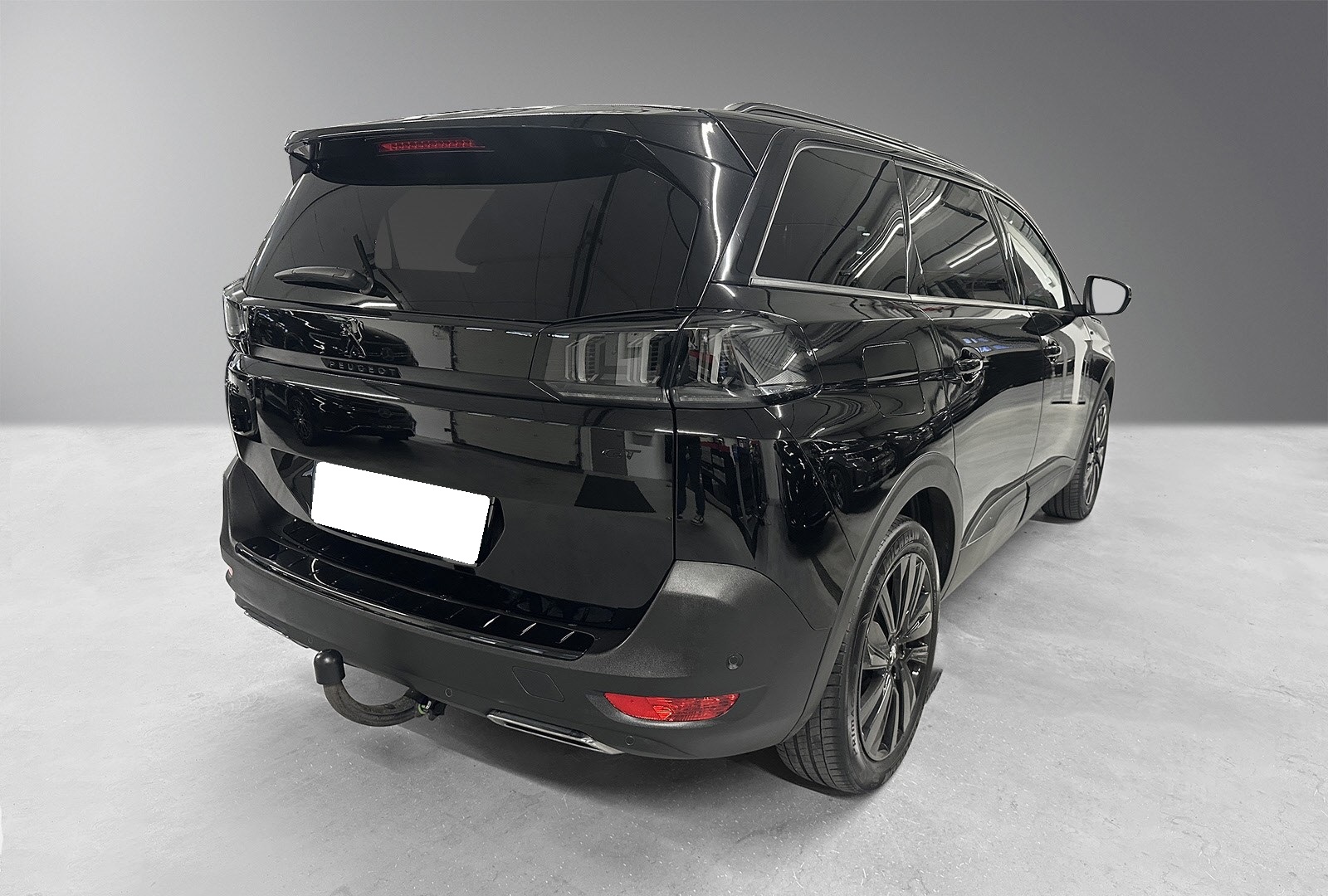 PEUGEOT 5008 II 1.5 BLUEHDi 130CH S&S GT PACK EAT8 BLACK PACK - Image 8