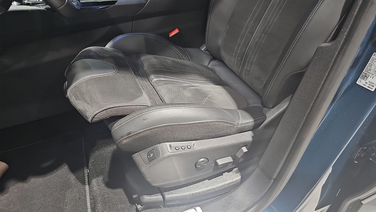 PEUGEOT 5008 II 2.0 BLUEHDI 180 S&S GT PACK EAT8 - Image 14