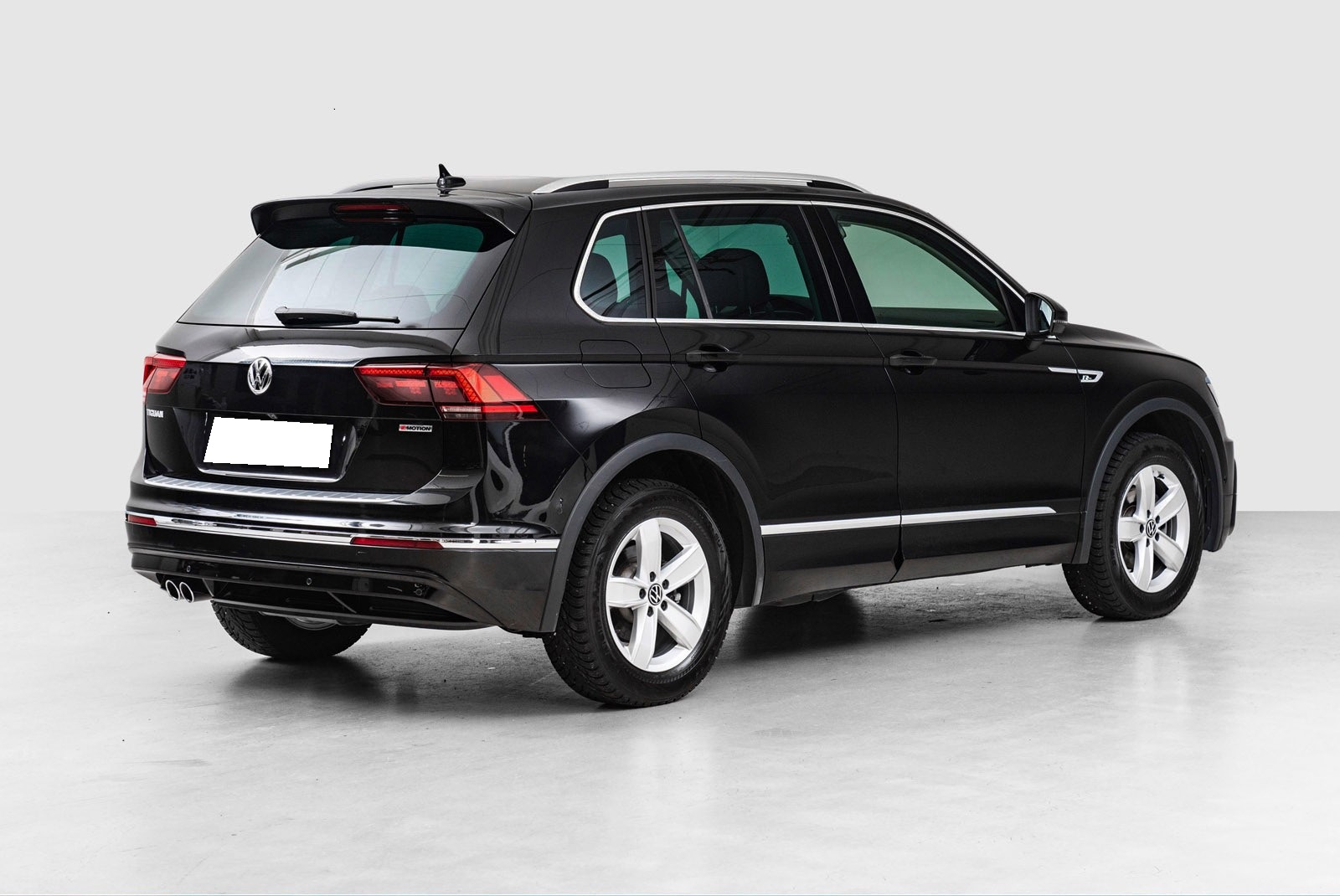 VOLKSWAGEN TIGUAN 2.0 TDI 150CH DSG7 R-LINE EXCLUSIVE - Image 3