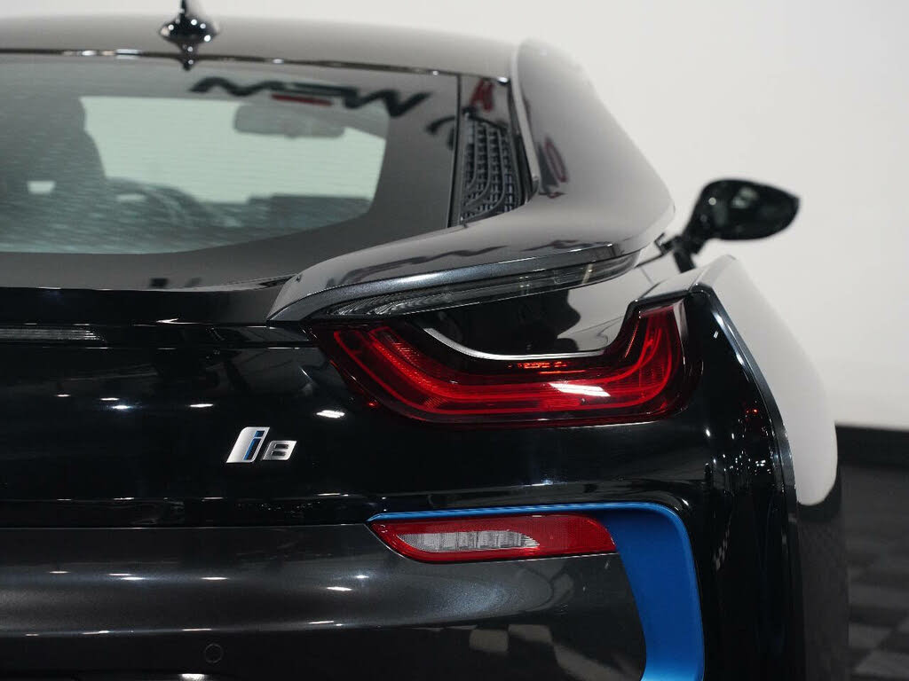 BMW i8 I (I12) PURE IMPULSE - Image 9