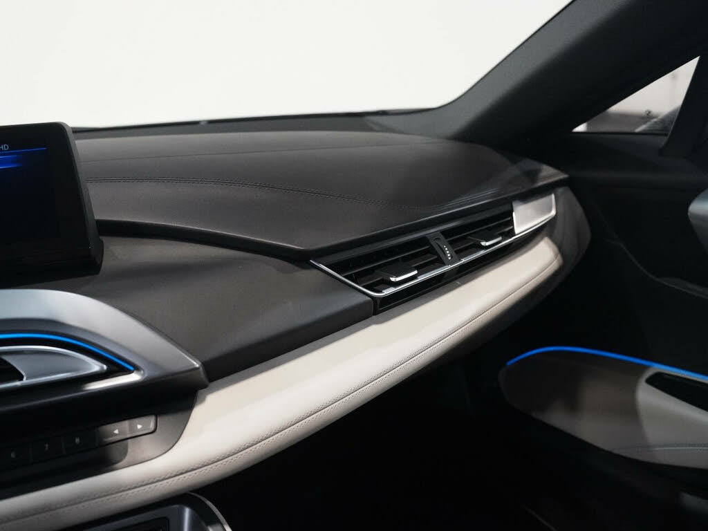 BMW i8 I (I12) PURE IMPULSE - Image 20
