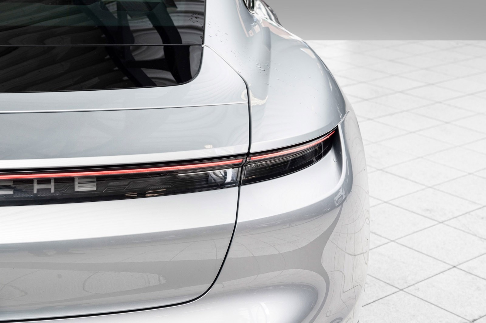 PORSCHE TAYCAN 4S PERFORMANCE PLUS - Image 8