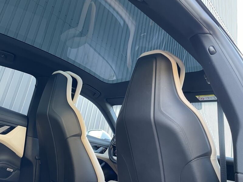 PORSCHE TAYCAN 4S PERFORMANCE PLUS - Image 17