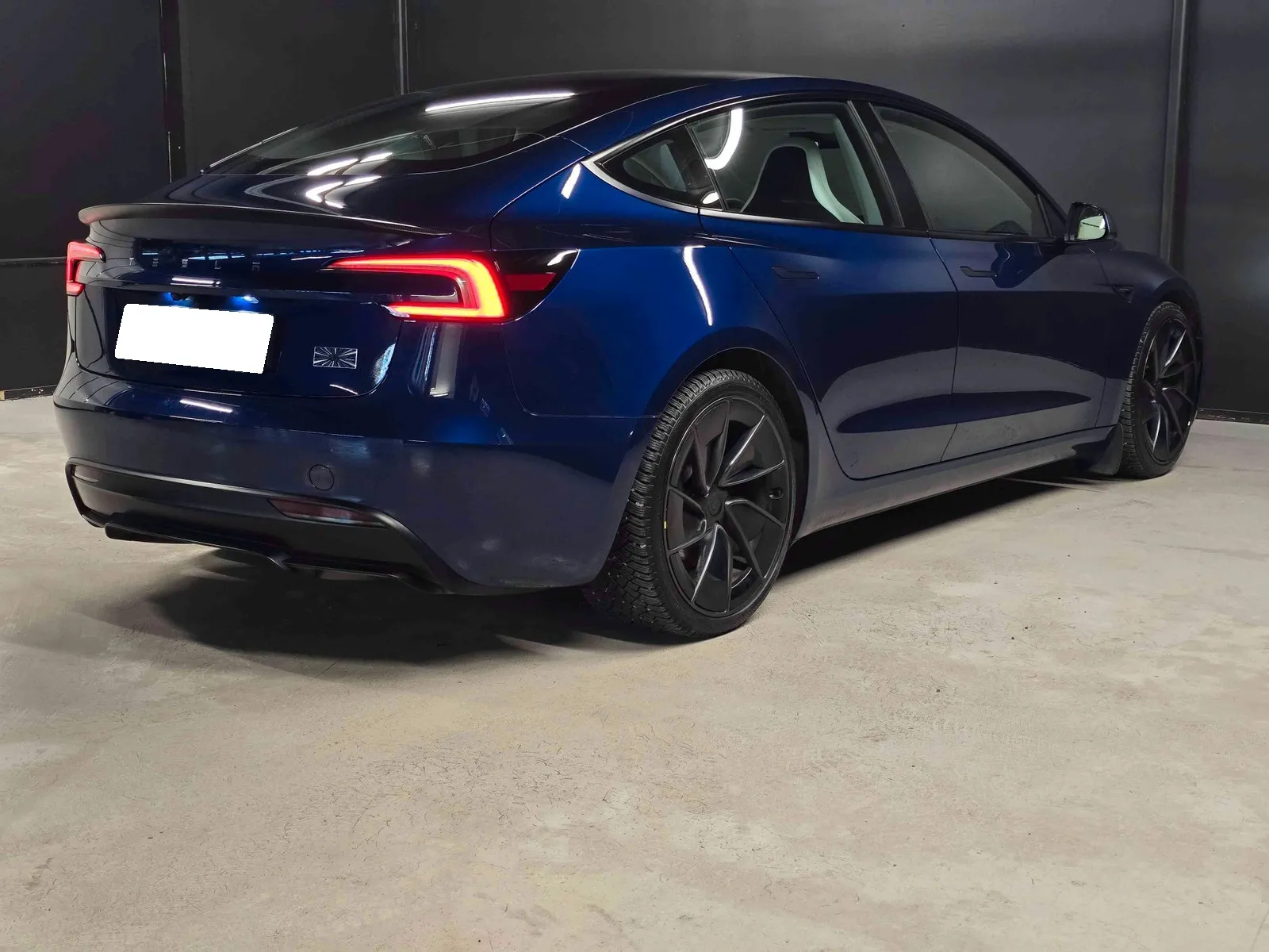 TESLA MODEL 3 HIGHLAND DUAL MOTORPERFORMANCE - Image 7