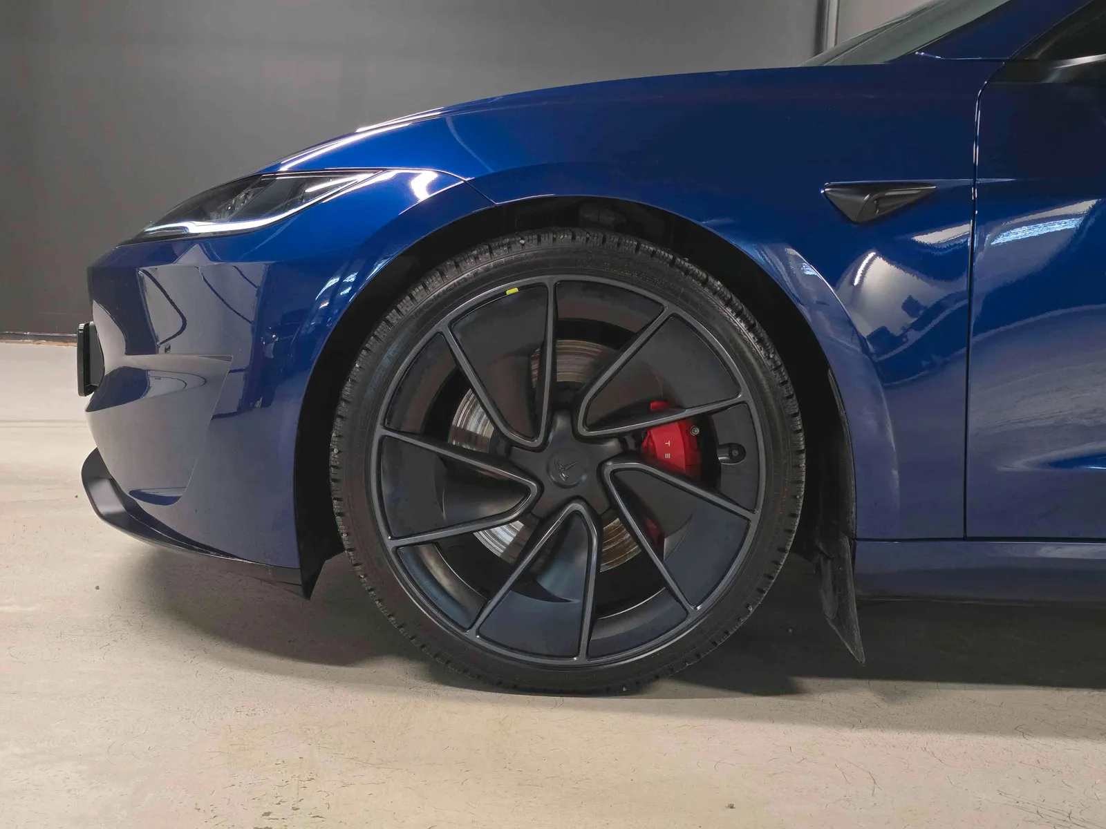 TESLA MODEL 3 HIGHLAND DUAL MOTORPERFORMANCE - Image 10