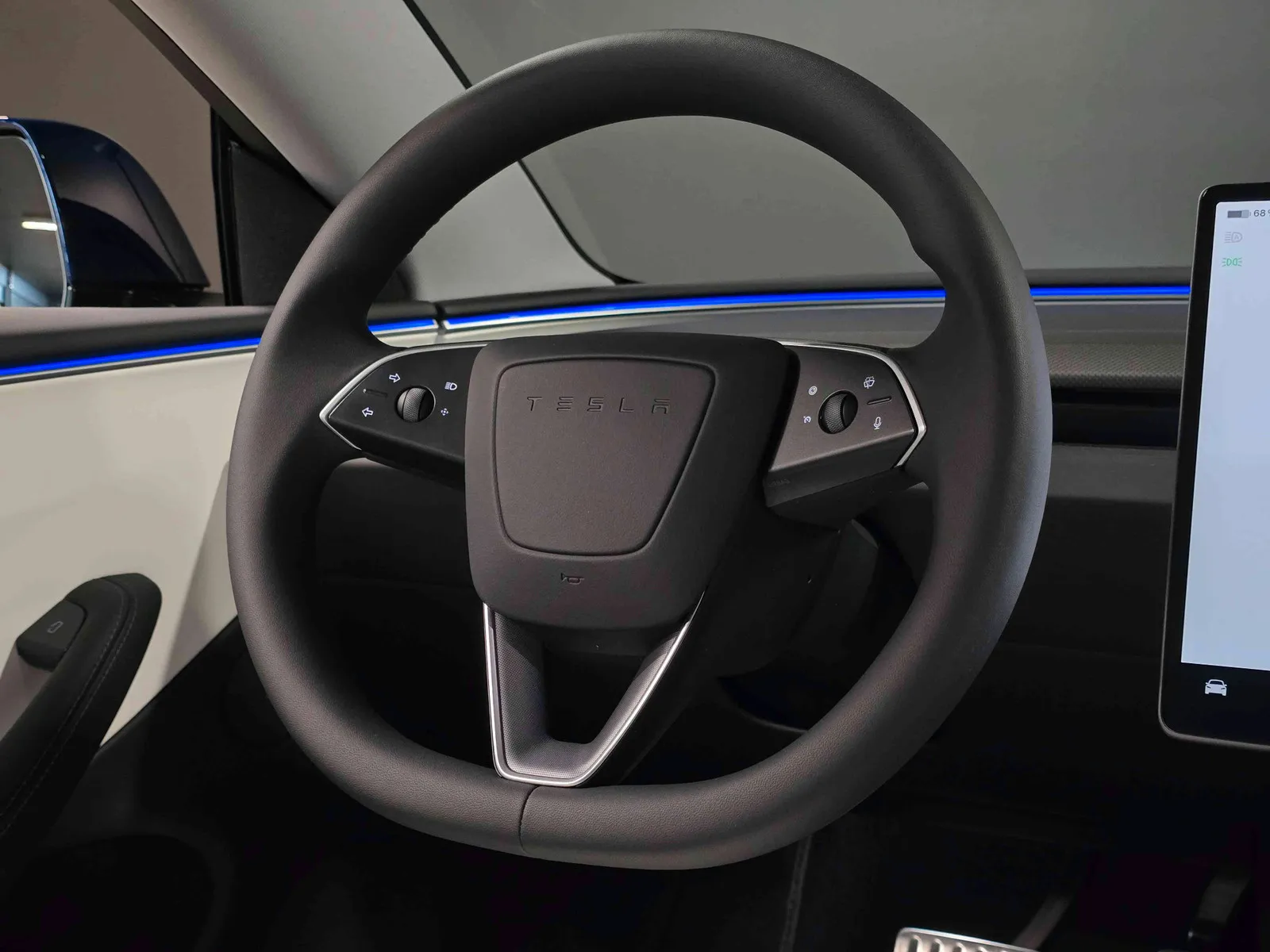 TESLA MODEL 3 HIGHLAND DUAL MOTORPERFORMANCE - Image 12