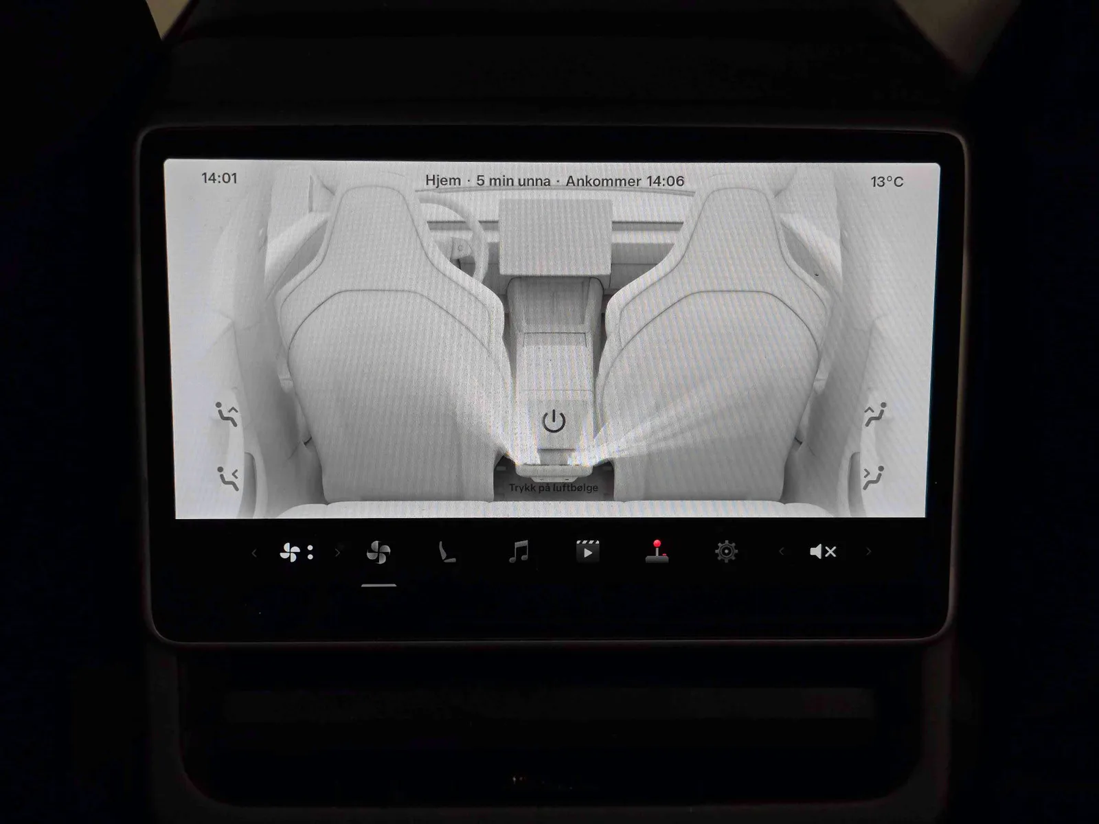 TESLA MODEL 3 HIGHLAND DUAL MOTORPERFORMANCE - Image 15