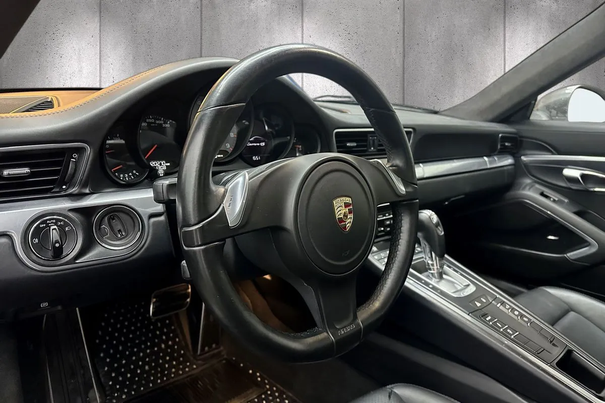 PORSCHE 911 COUPE CARRERA 4S PDK - Image 15