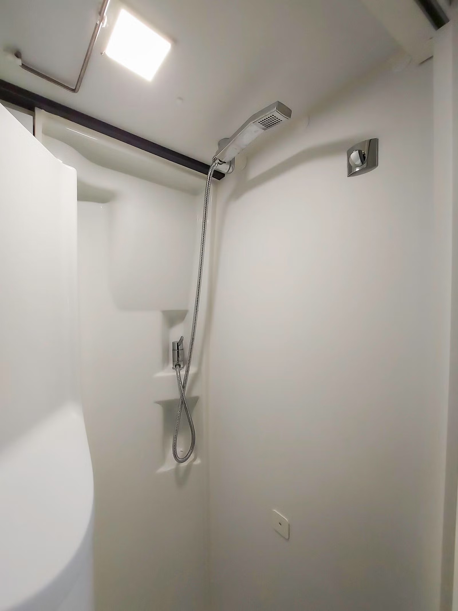 ADRIA TWIN 640 SLB SUPREME - Image 17