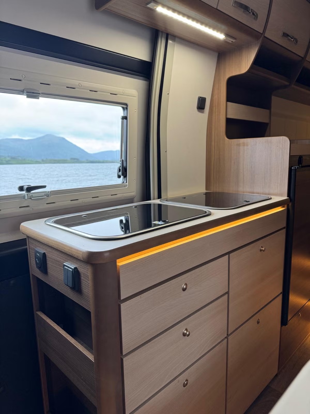 BRAVIA SWAN 636 - Image 14