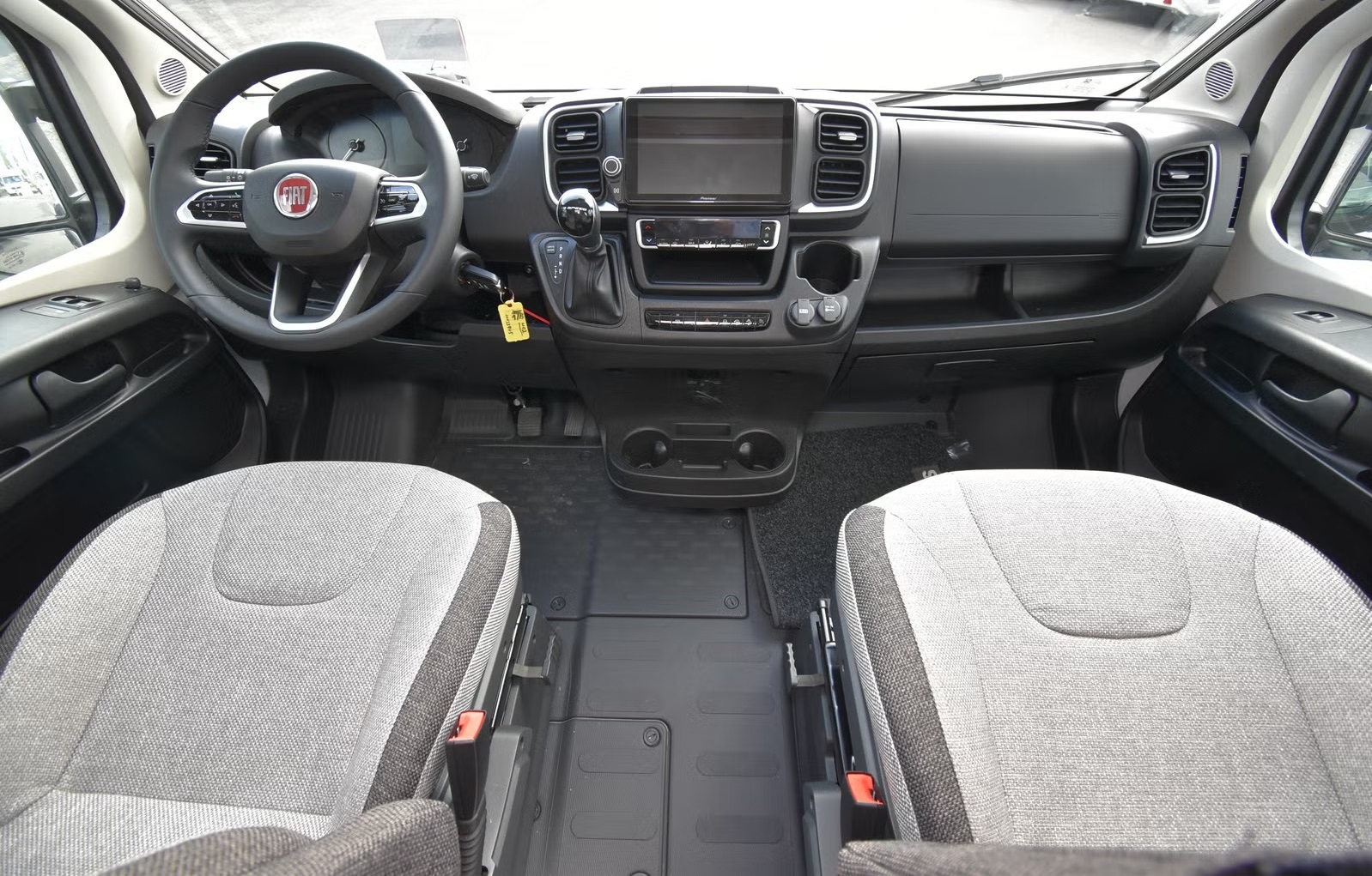 KNAUS BOXLIFE 600 MQ PLATINUM - 04 COUCHAGES - Image 8