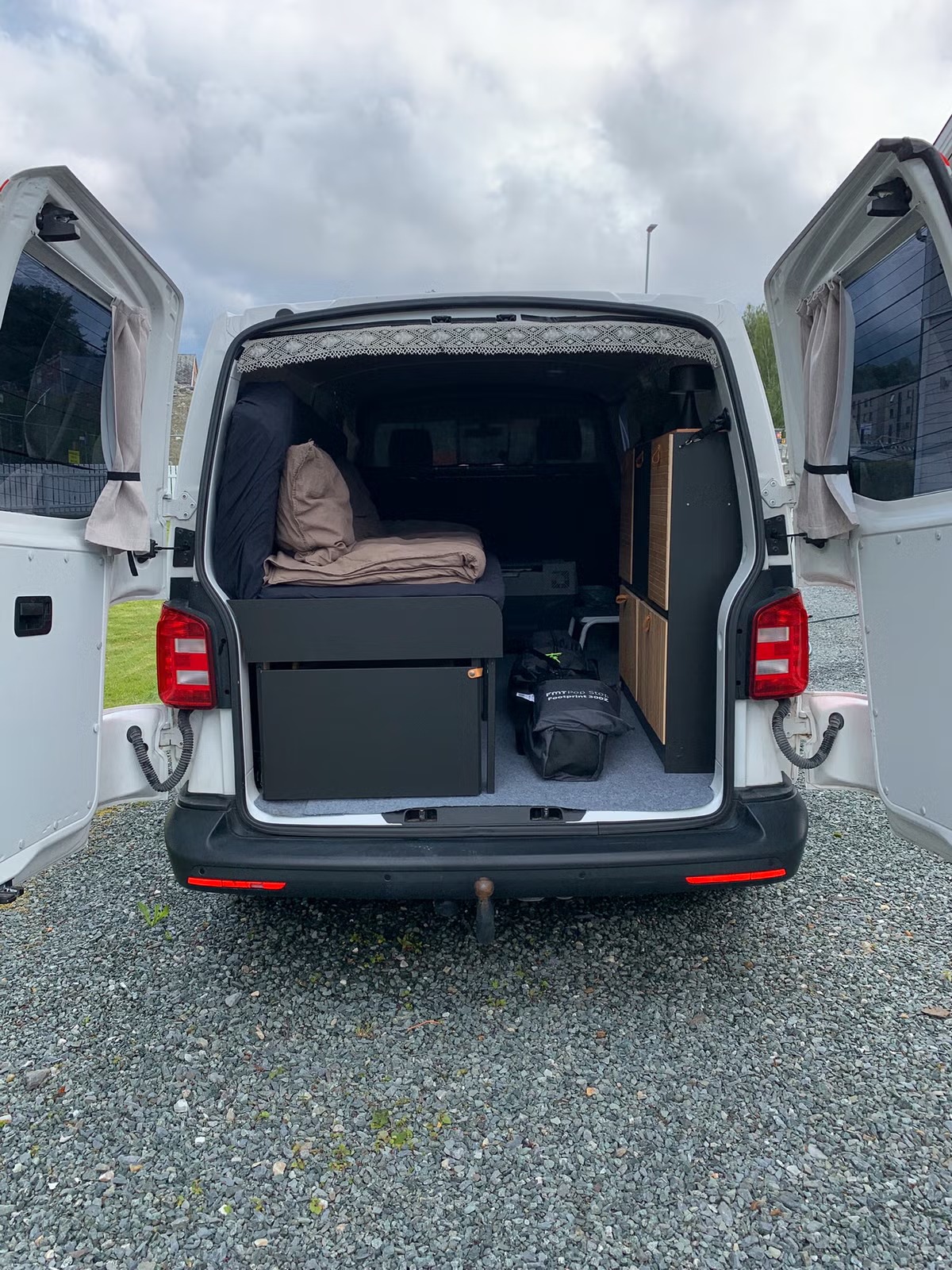 FOURGON AMÉNAGÉ VOLKSWAGEN TRANSPORTER FG VI 4MOTION DSG7 - Image 7