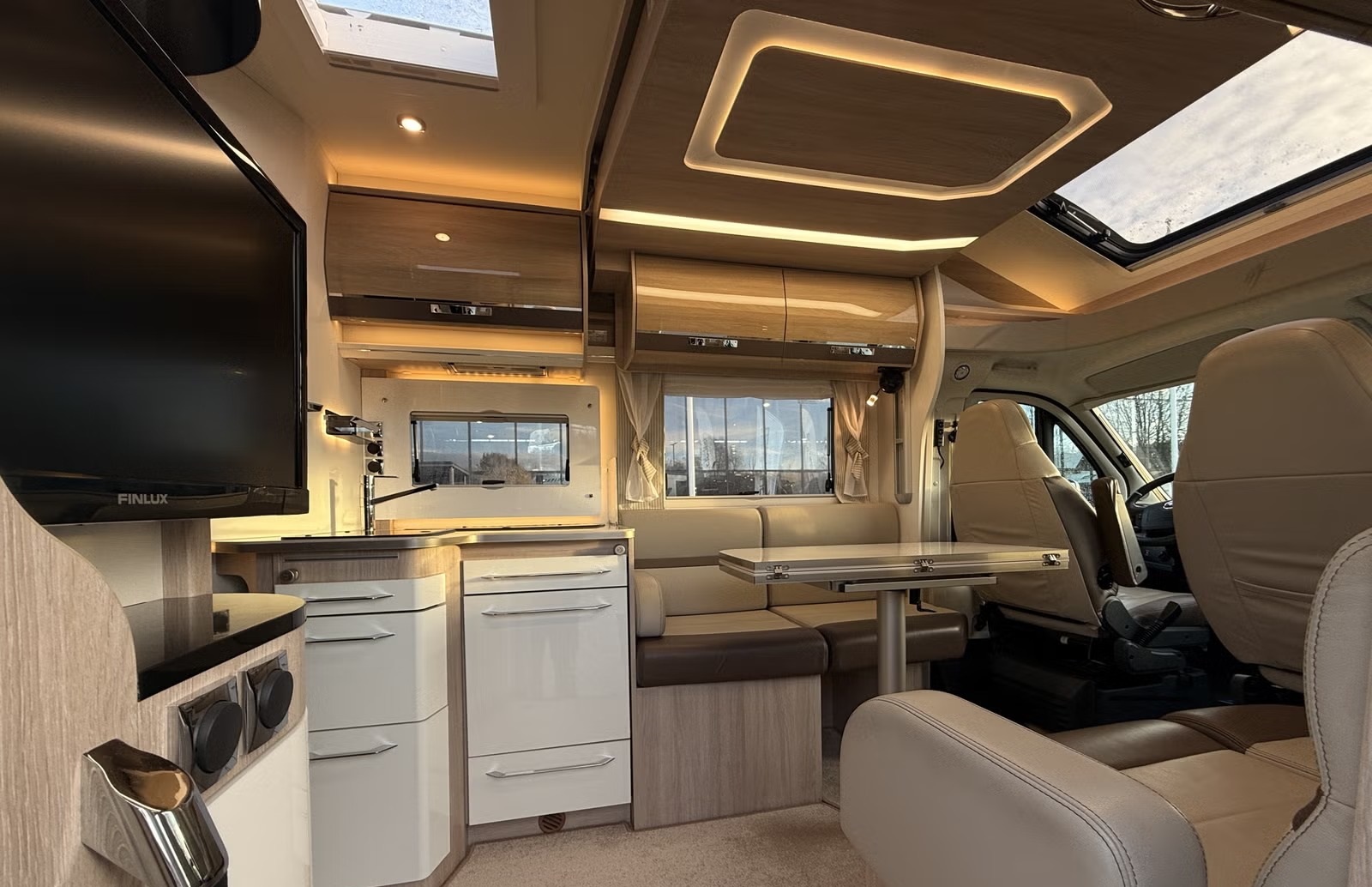 RAPIDO 7096 F - Image 10