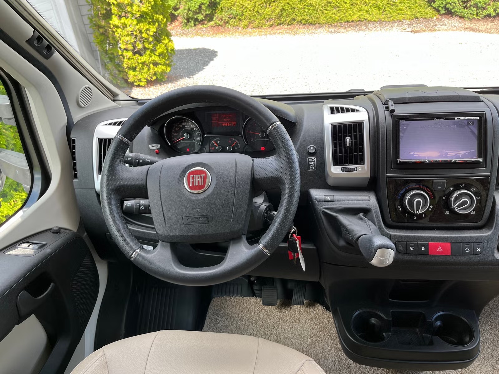 BÜRSTNER LYSEO TD 734 PRIVILEGE - Image 8