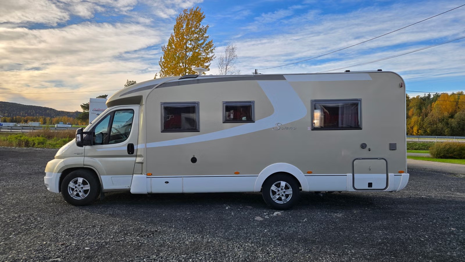 BÜRSTNER SOLANO T727 - Image 9