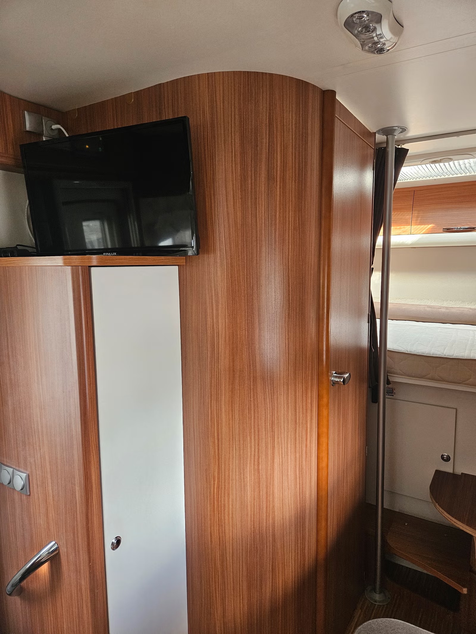 ADRIA MATRIX 680SP - Image 13