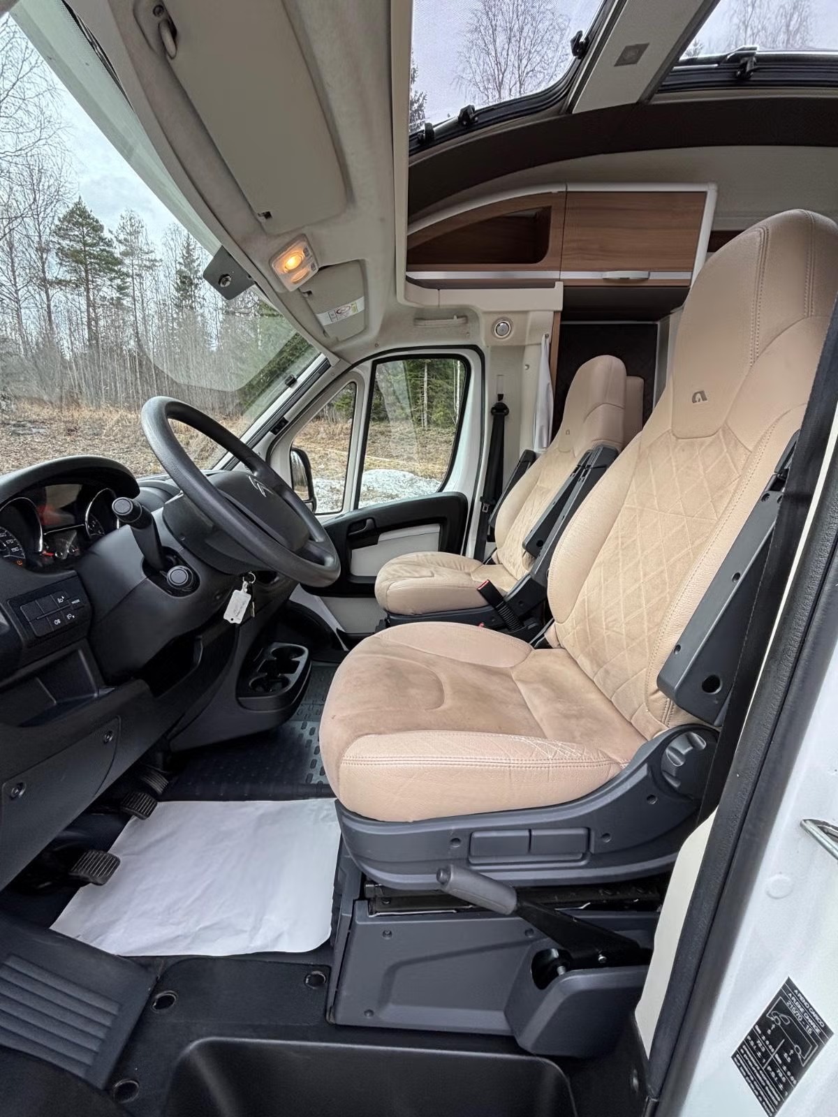 ADRIA CORAL S 670DL - Image 8